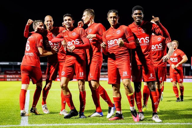 上表现出色 上表现出色