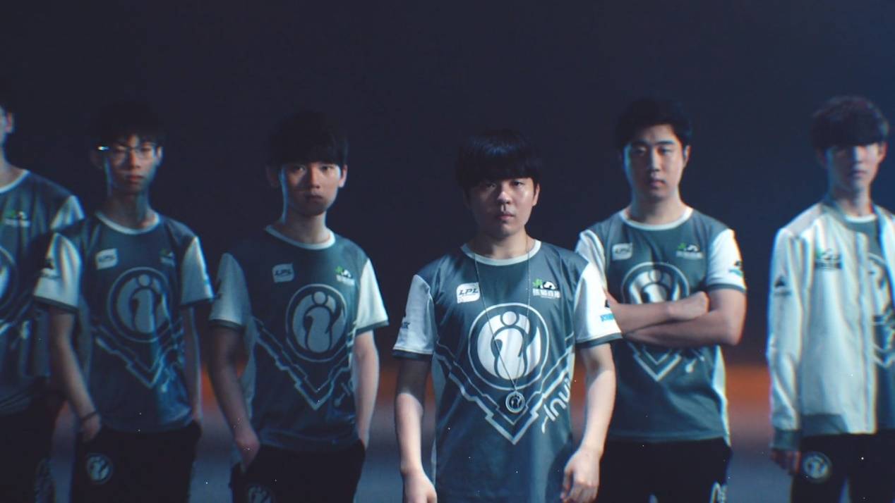 他被授予爵 他被授予爵